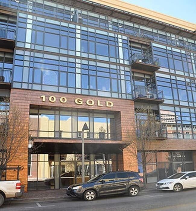 Primary Photo - Gold Street Condo 4th Floor 2/bd 2/ba