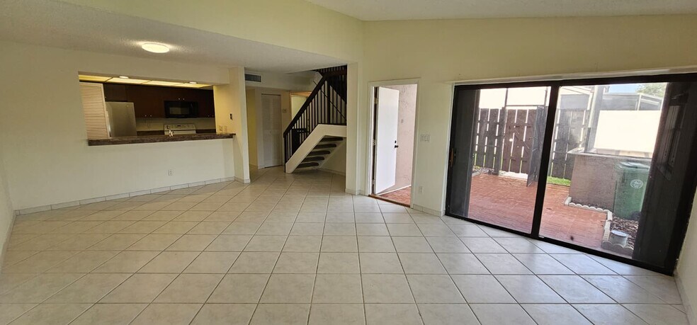 Building Photo - 1061 NW 122nd Ter