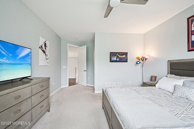 Building Photo - 42 Dogleg Ln