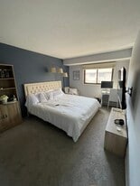 Building Photo - 6941 Ives Ln N