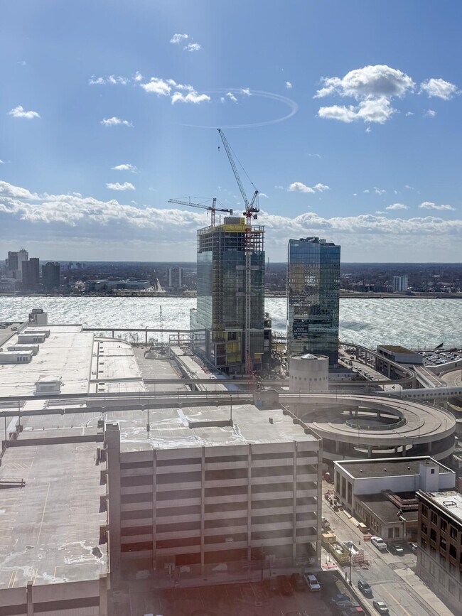 Building Photo - 525 W Lafayette Blvd