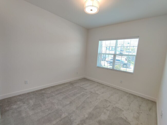 Building Photo - 32792 Tree of Life Ave