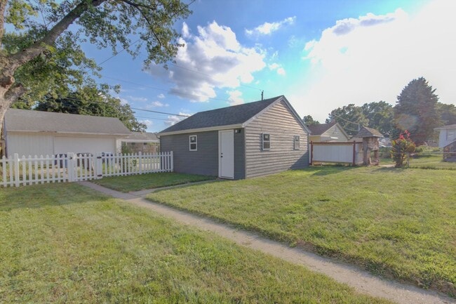 Building Photo - Cute 3 Bed Home