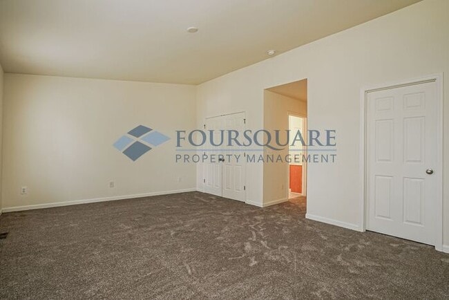 Building Photo - 3-Story Townhome with Open Floor Plan & Private Primary Suite  and Easy Access to I-440, I-40 & I...