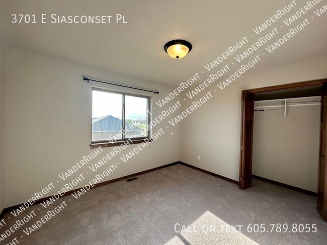 Building Photo - 3701 E Siasconset Pl