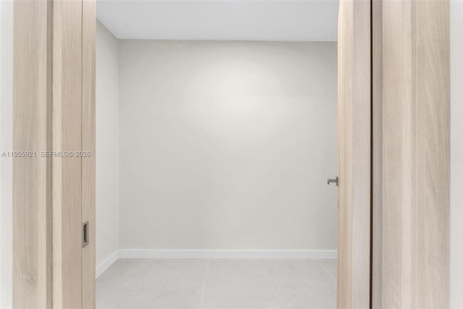 Building Photo - 5419 NE 22nd Ave