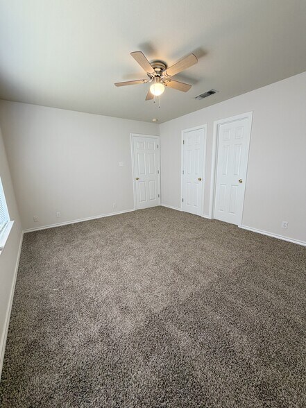Primary Bedroom - 307 Sunset Blvd