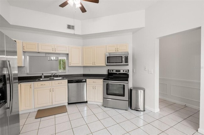 Building Photo - 1644 Arabian Ln