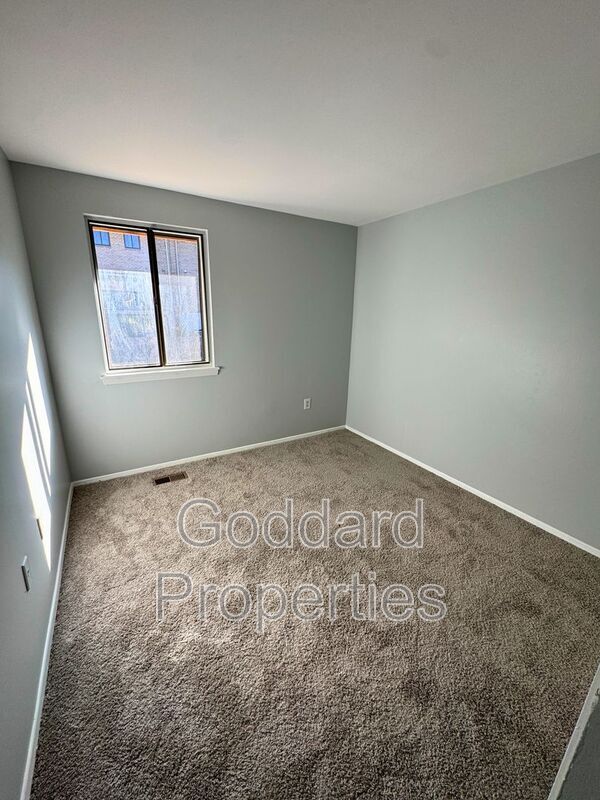 Building Photo - 7326 Mossy Brink Ct