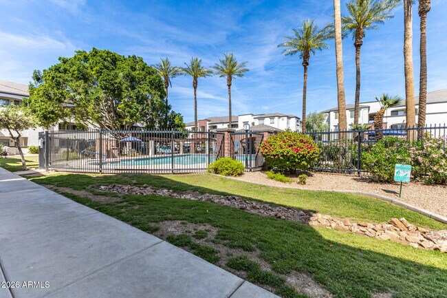 Building Photo - 3302 N 7th St