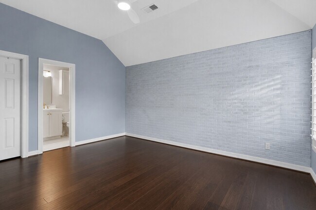 Building Photo - 2822 Taylorcrest