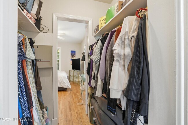 Building Photo - 1602 Felch Ave