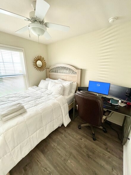 Second Bedroom! - 3524 Durham Ln