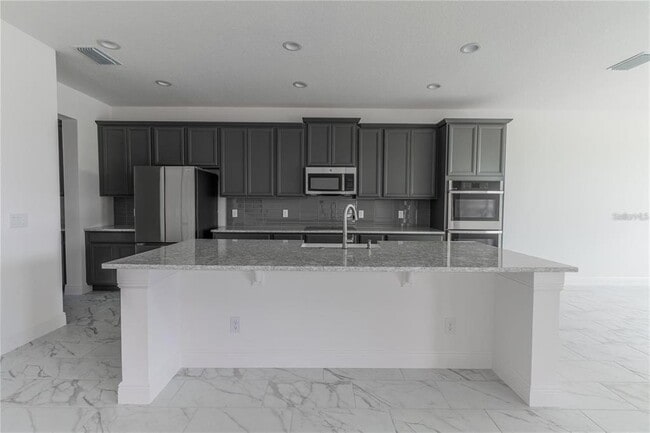 Building Photo - 5018 Down Ct