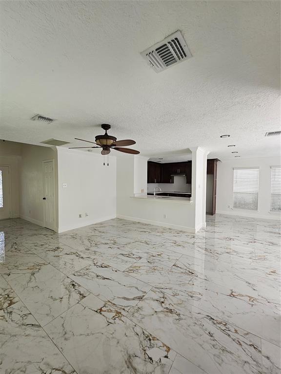Building Photo - 9207 Dairy View Ln
