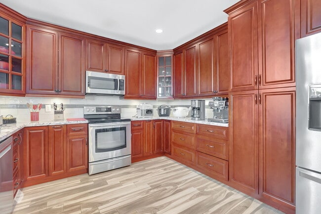 Building Photo - 18248 Coral Isles Dr