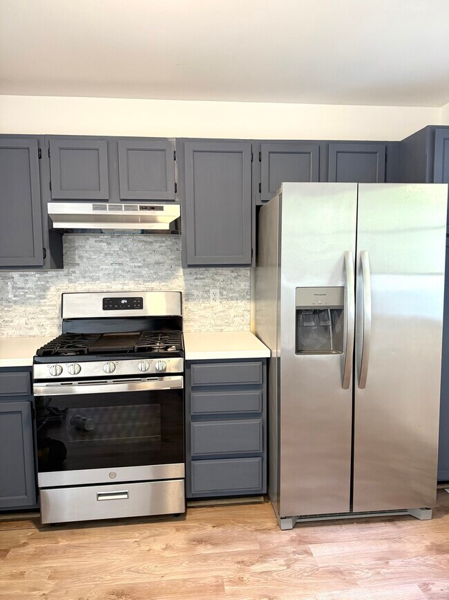 Building Photo - 1971 Darlington Loop