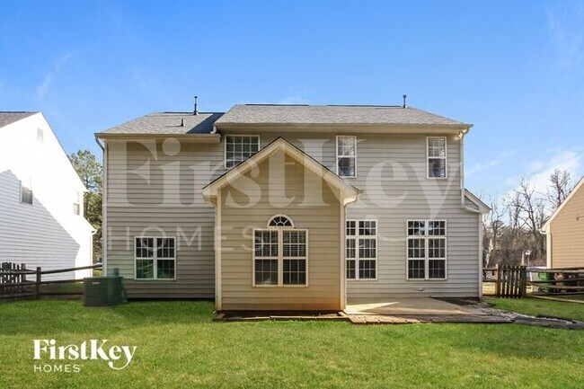 Building Photo - 6015 Forest Pond Drive