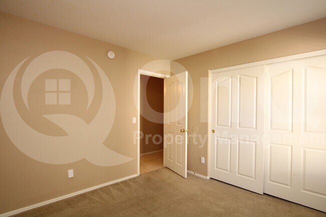 Building Photo - 10234 E Javelina Ave