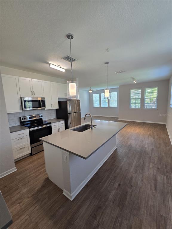 Building Photo - 6545 Brook Village Cove