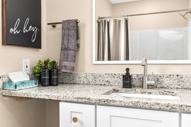 Building Photo - 18308 Mesle St