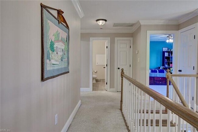 Building Photo - 12325 6 Ponds Ln