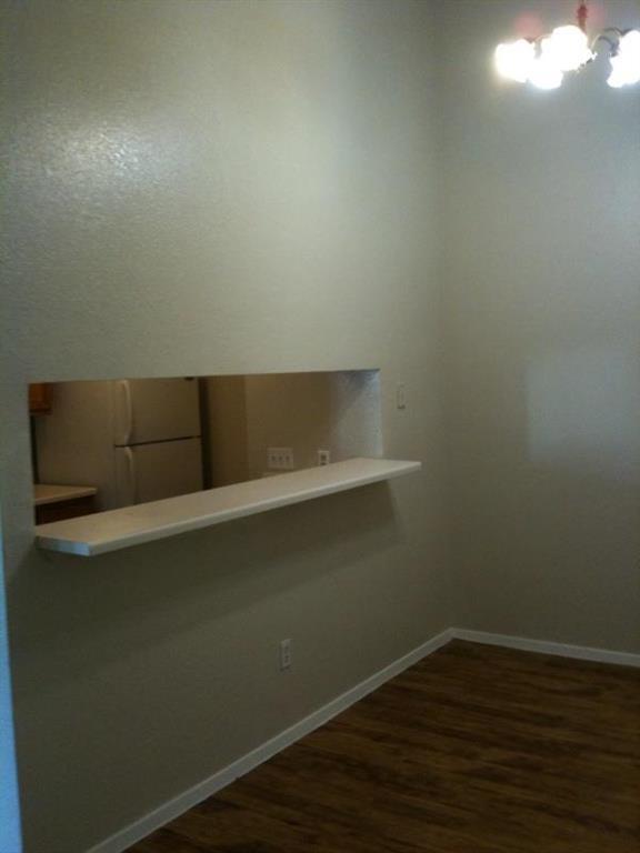 Building Photo - 12311 Dellrey Dr