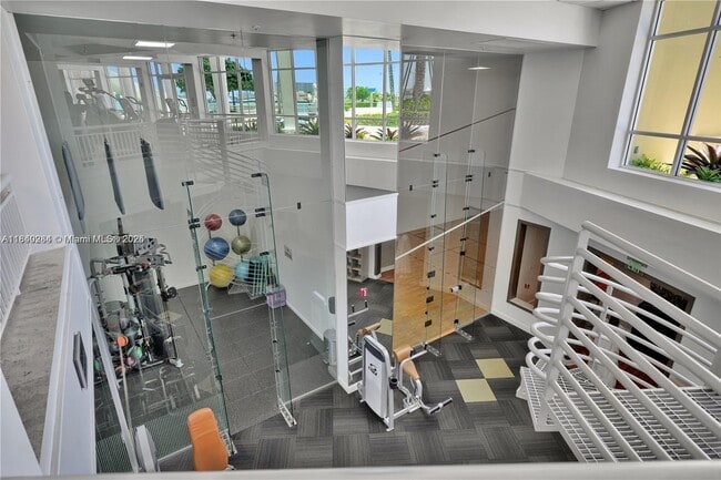 Building Photo - 848 Brickell Key Dr