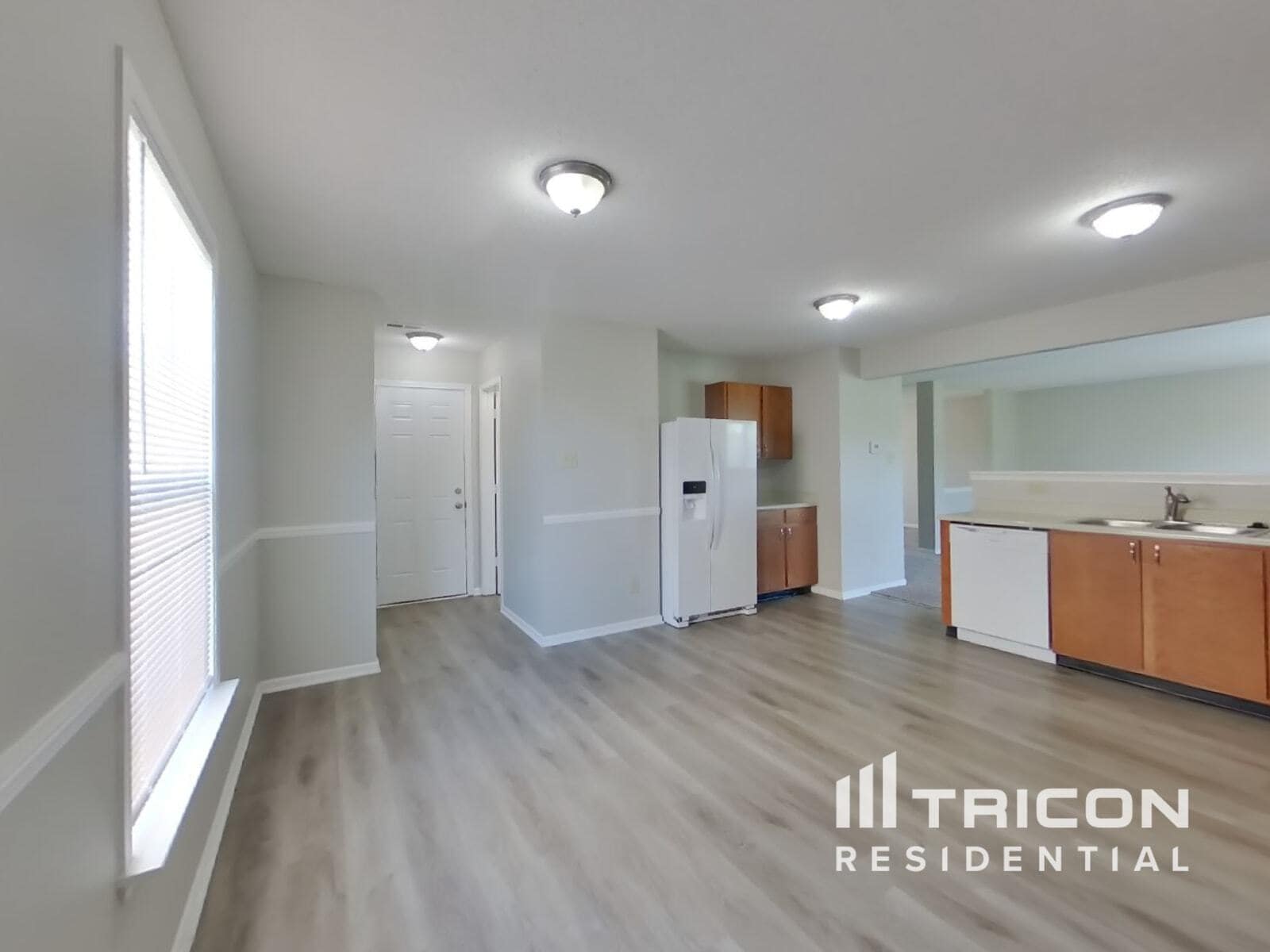 Building Photo - 10823 Firefly Cir