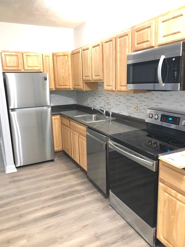 Apt 3 - 118 Berkshire St