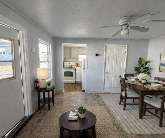 Building Photo - 138 Southland Ct