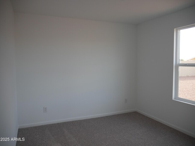 Building Photo - 1397 E Peggy Dr