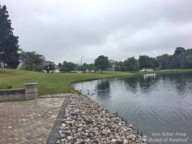 Building Photo - 1635 Weatherstone Dr