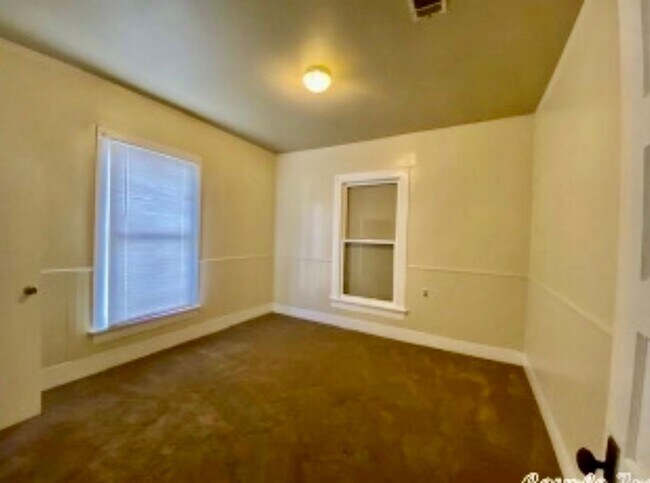 Building Photo - 3 Bedroom 1 Bath Home in Lonoke