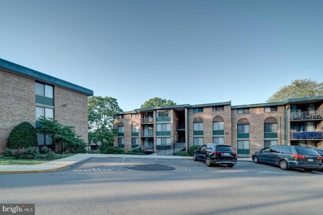 Building Photo - 515 N Armistead St