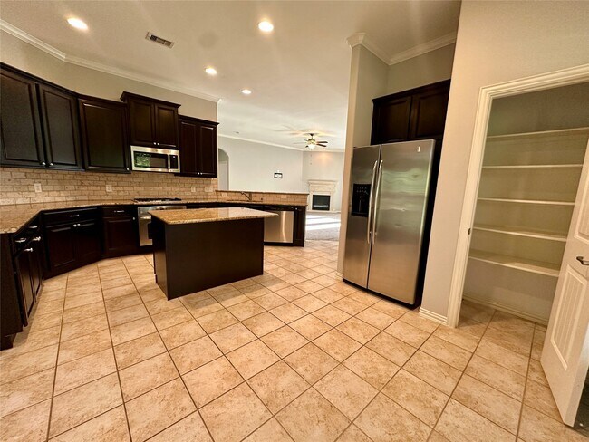 Building Photo - 12102 Cove Harbor Ln