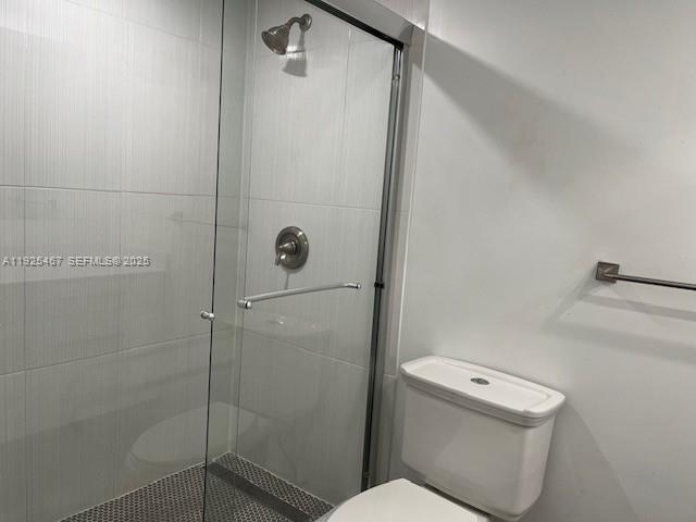 Building Photo - 3090 N Course Dr