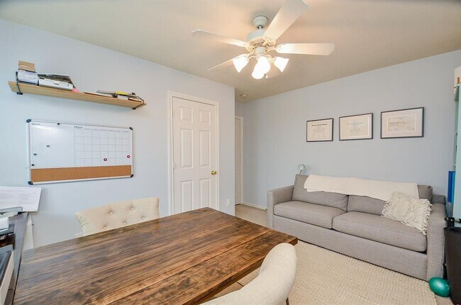 Building Photo - 24314 Leachwood Dr