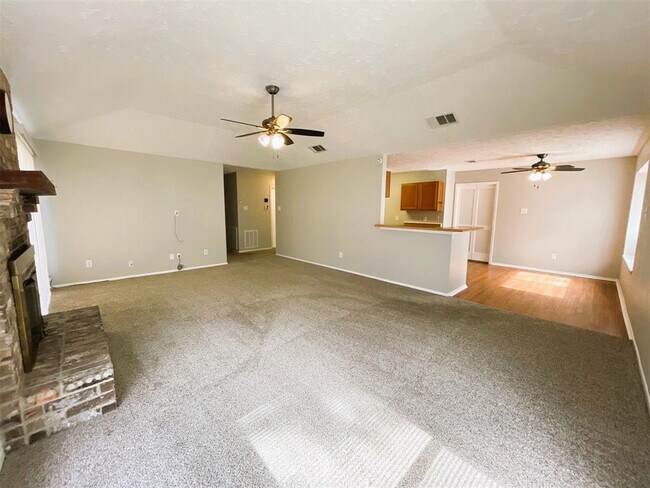 Building Photo - 19939 Edensborough Dr