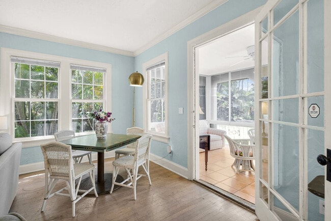 Building Photo - 511 29th St