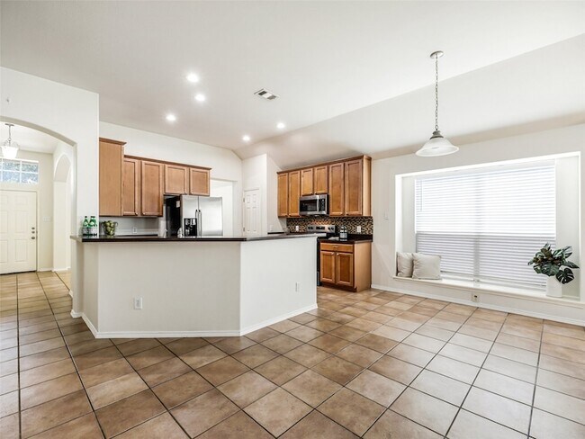 Building Photo - 414 Dartmoor Dr