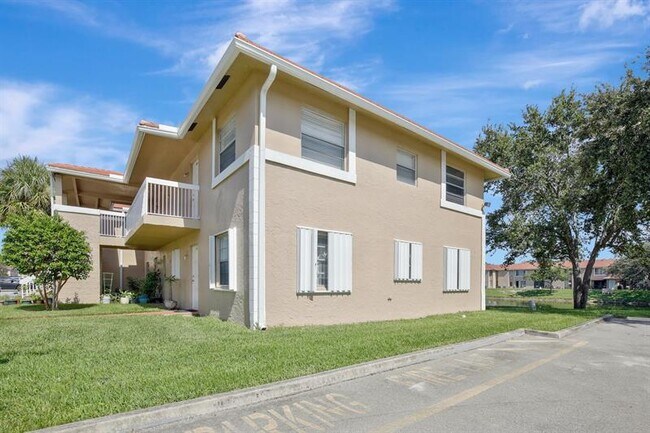 Primary Photo - 9949 Twin Lakes Dr