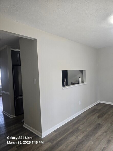 Building Photo - 1 Penn Cir