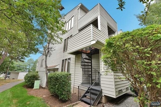 Building Photo - 798 Spinnaker Ct