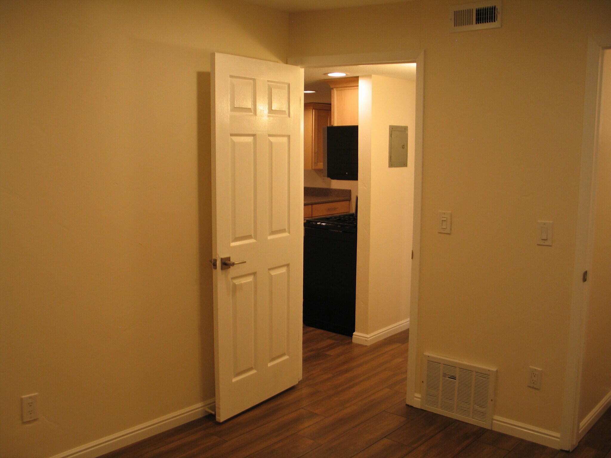 Building Photo - 5700 S 900 E