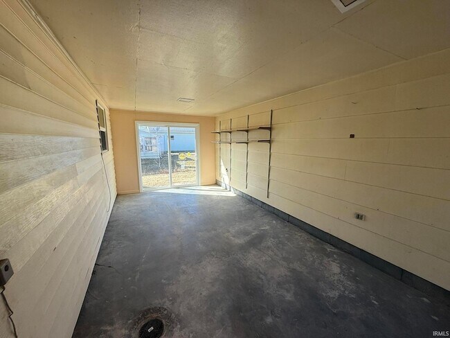 Building Photo - 4126 W Belle Ave