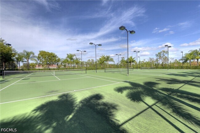 Building Photo - 2426 Laurentina Ln