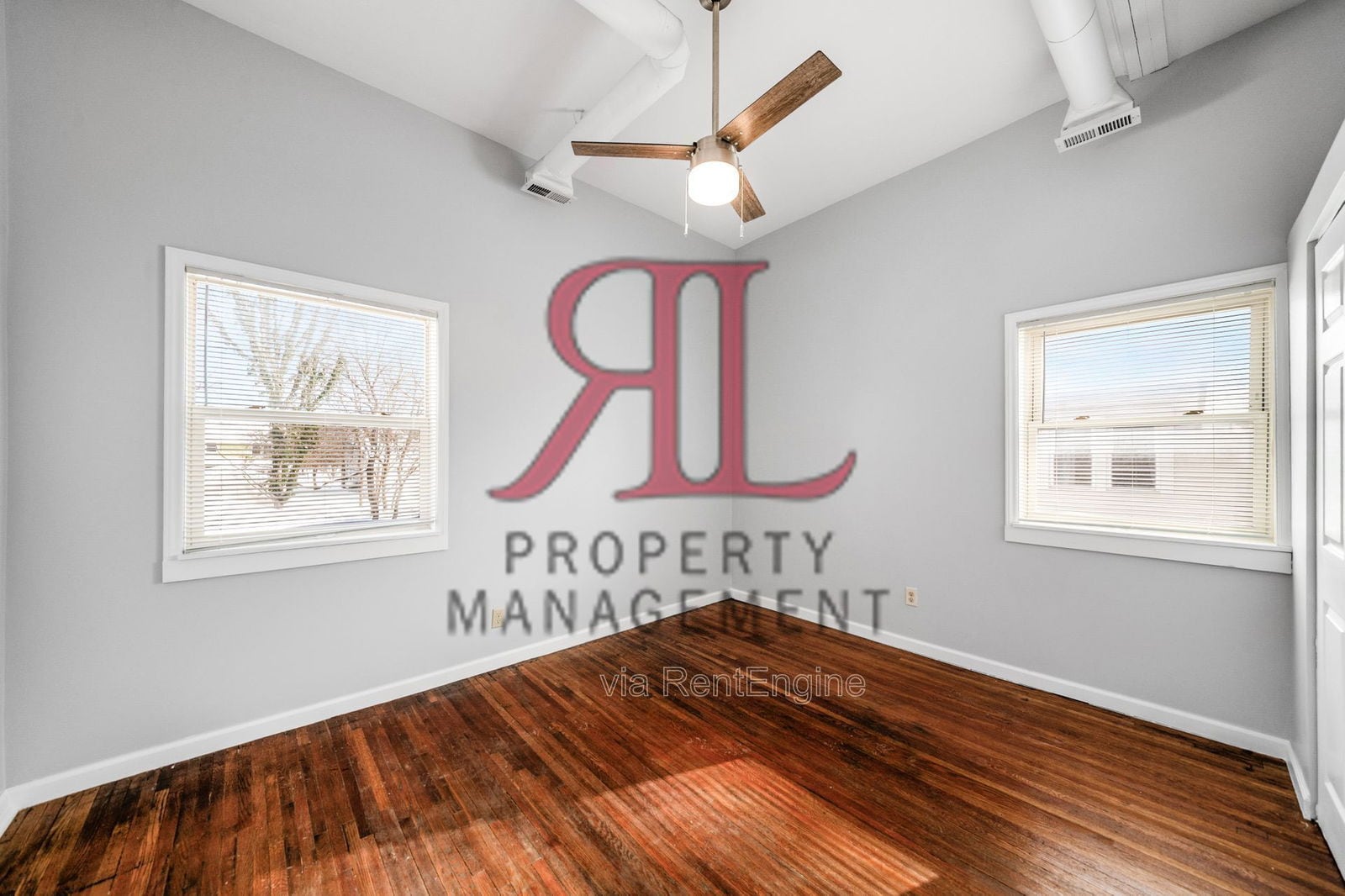 Building Photo - 722 Sheridan Ave