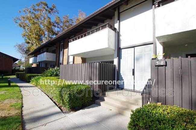 Building Photo - 31555 Lindero Canyon Rd