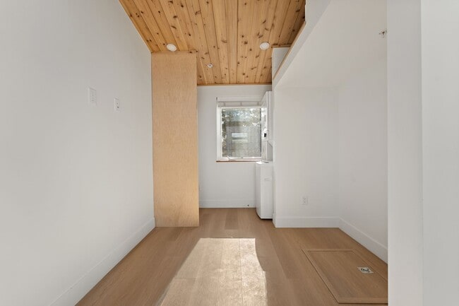 Building Photo - Experience Morris Street Commons- Modular Community Living!